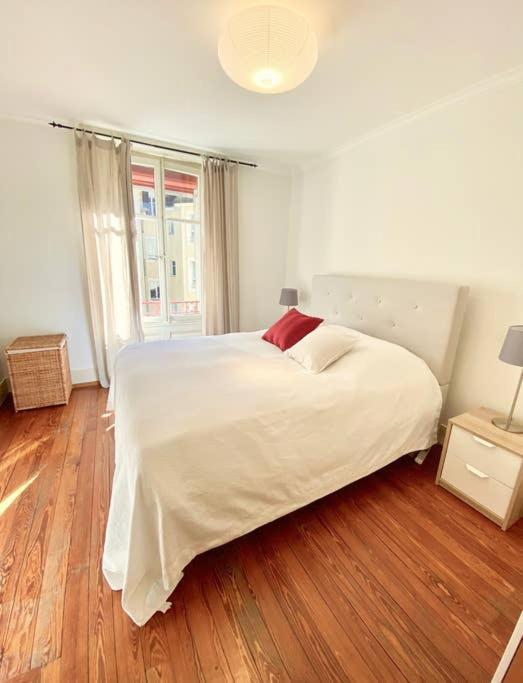 Your Bright Charming Cocoon Between Lake And City Lausanne Exterior photo